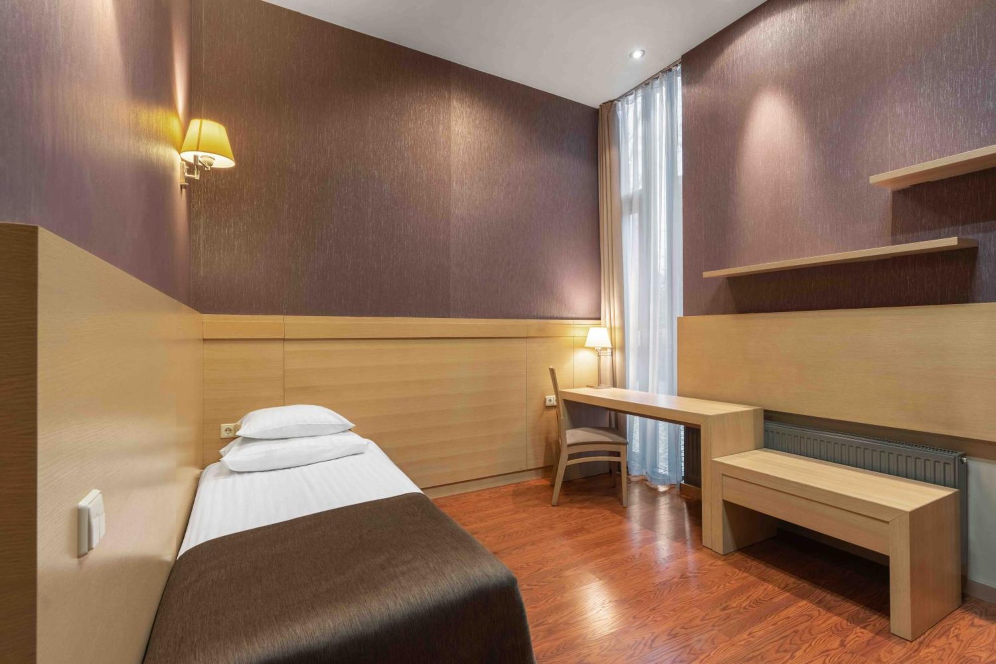 Comfort Single Room